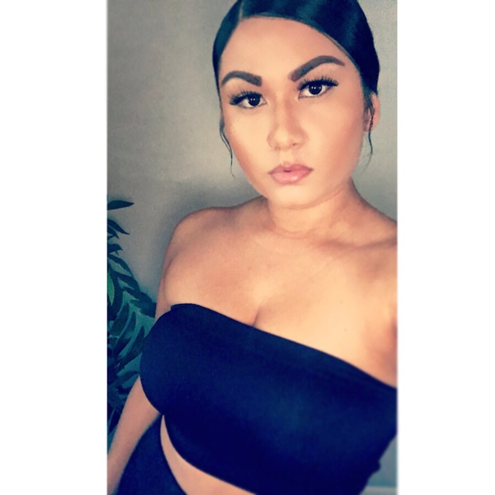 Meet your Posher, Katalena